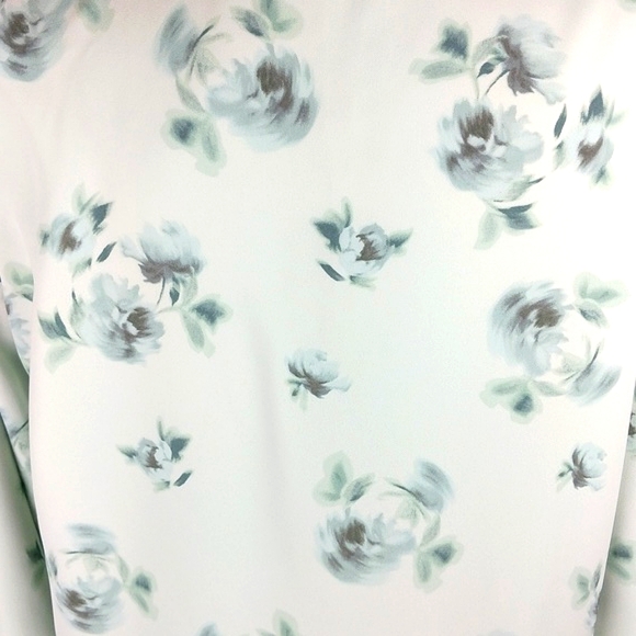 NWT Alfani Seafoam Green Floral Button Down Blouse (Size: Medium) - Picture 5 of 15